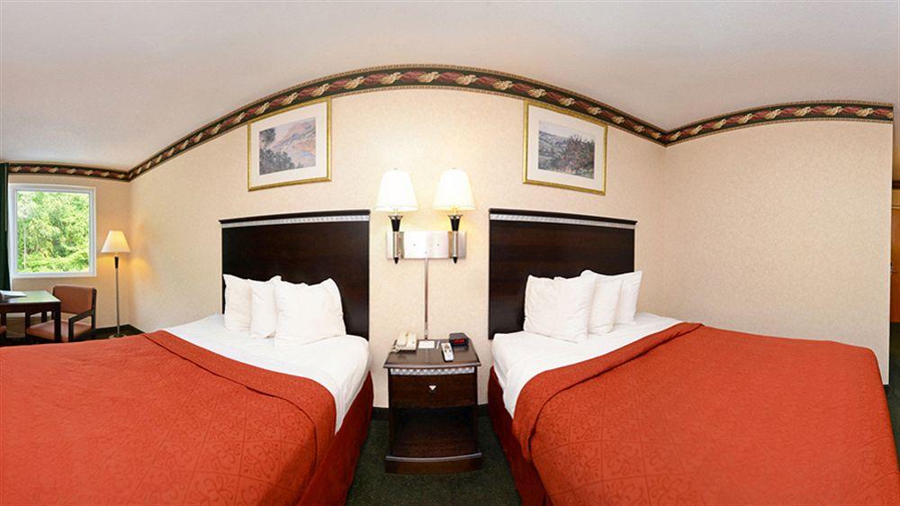 Red Carpet Inn & Suites Carneys Point/Wilmington Extérieur photo