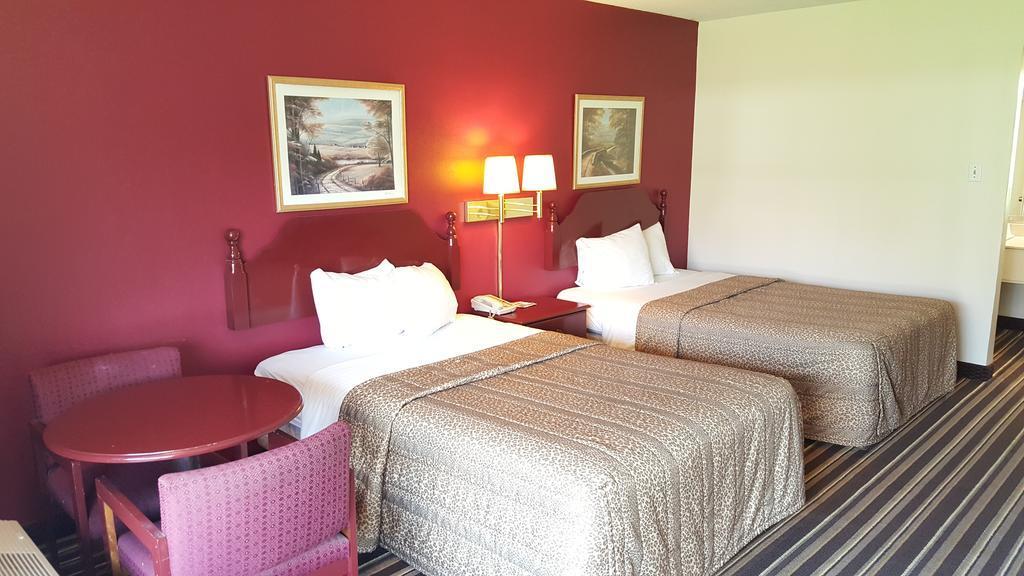 Red Carpet Inn & Suites Carneys Point/Wilmington Extérieur photo